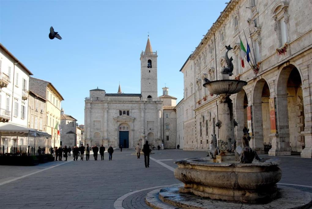 Charme In Centro With Private Parking Lejlighed Ascoli Piceno Eksteriør billede